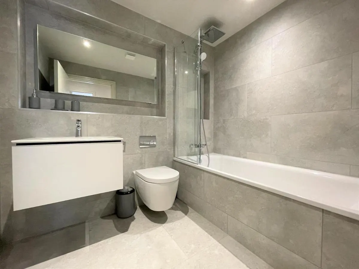 Spectacular 2 Bedroom Apartment In Great Location Sheffield
