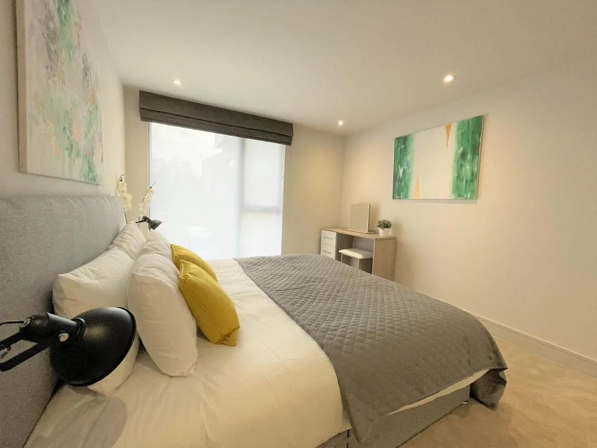 Spectacular 2 Bedroom Apartment In Great Location Sheffield